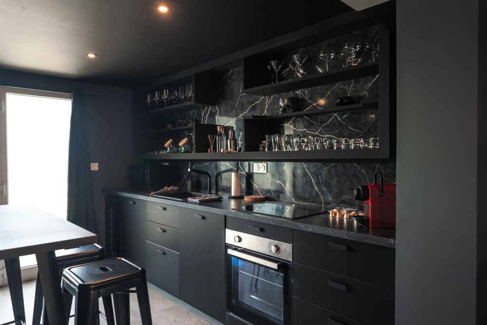 Primo - L’Interdit – Luxe, Glamour et Sensualité - Love’nSpa - weekend en amoureux, love rooms avec spa ou jacuzzi privatif4 de Chez MV - L’Interdit – Luxe, Glamour et Sensualité