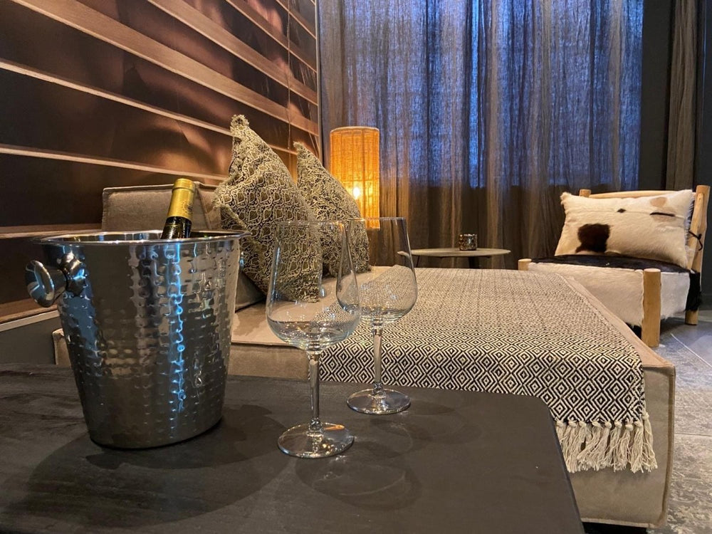 Private Room 28 - Love’nSpa - weekend en amoureux, love rooms avec spa ou jacuzzi privatif13 de Private Room 28