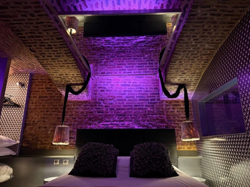 Private room 40 - Love’nSpa - weekend en amoureux, love rooms avec spa ou jacuzzi privatif1 de Private room 40