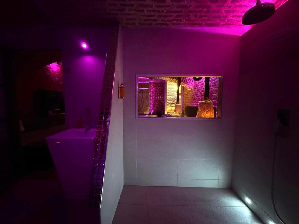 Private room 40 - Love’nSpa - weekend en amoureux, love rooms avec spa ou jacuzzi privatif12 de Private room 40