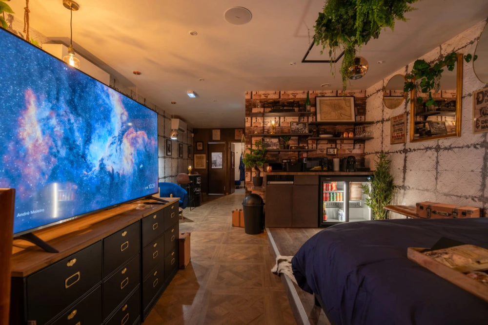 PROHIBITION - Love & Atypique Room - Love’nSpa - weekend en amoureux, love rooms avec spa ou jacuzzi privatif3 de PROHIBITION - Love & Atypique Room