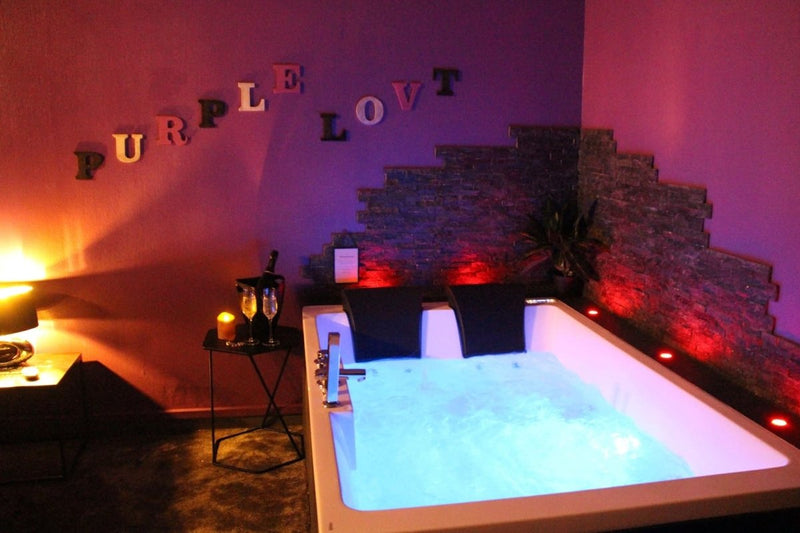 Purple Lovt - Love’nSpa - weekend en amoureux, love rooms avec spa ou jacuzzi privatif3 de Purple Lovt