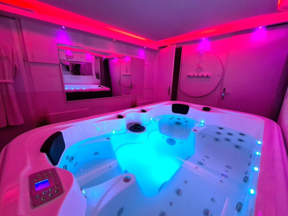 Rêves de spa - Suite DIAMANT - Love’nSpa - weekend en amoureux, love rooms avec spa ou jacuzzi privatif1 de Rêves de spa - Suite DIAMANT