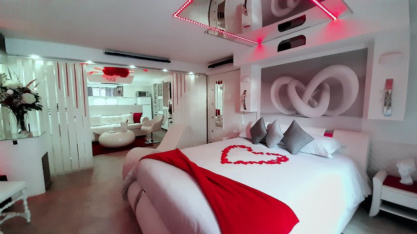 Rêves de spa - Suite DIAMANT - Love’nSpa - weekend en amoureux, love rooms avec spa ou jacuzzi privatif3 de Rêves de spa - Suite DIAMANT