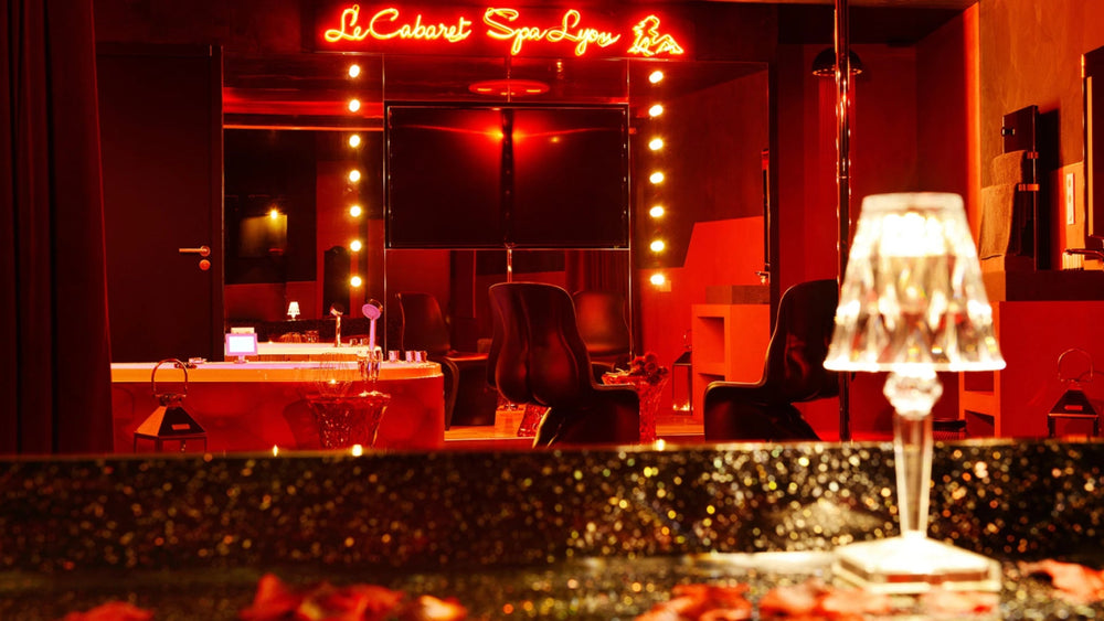 Secret Cabaret Spa - Lyon - Love’nSpa - weekend en amoureux, love rooms avec spa ou jacuzzi privatif9 de Secret Cabaret Spa - Lyon
