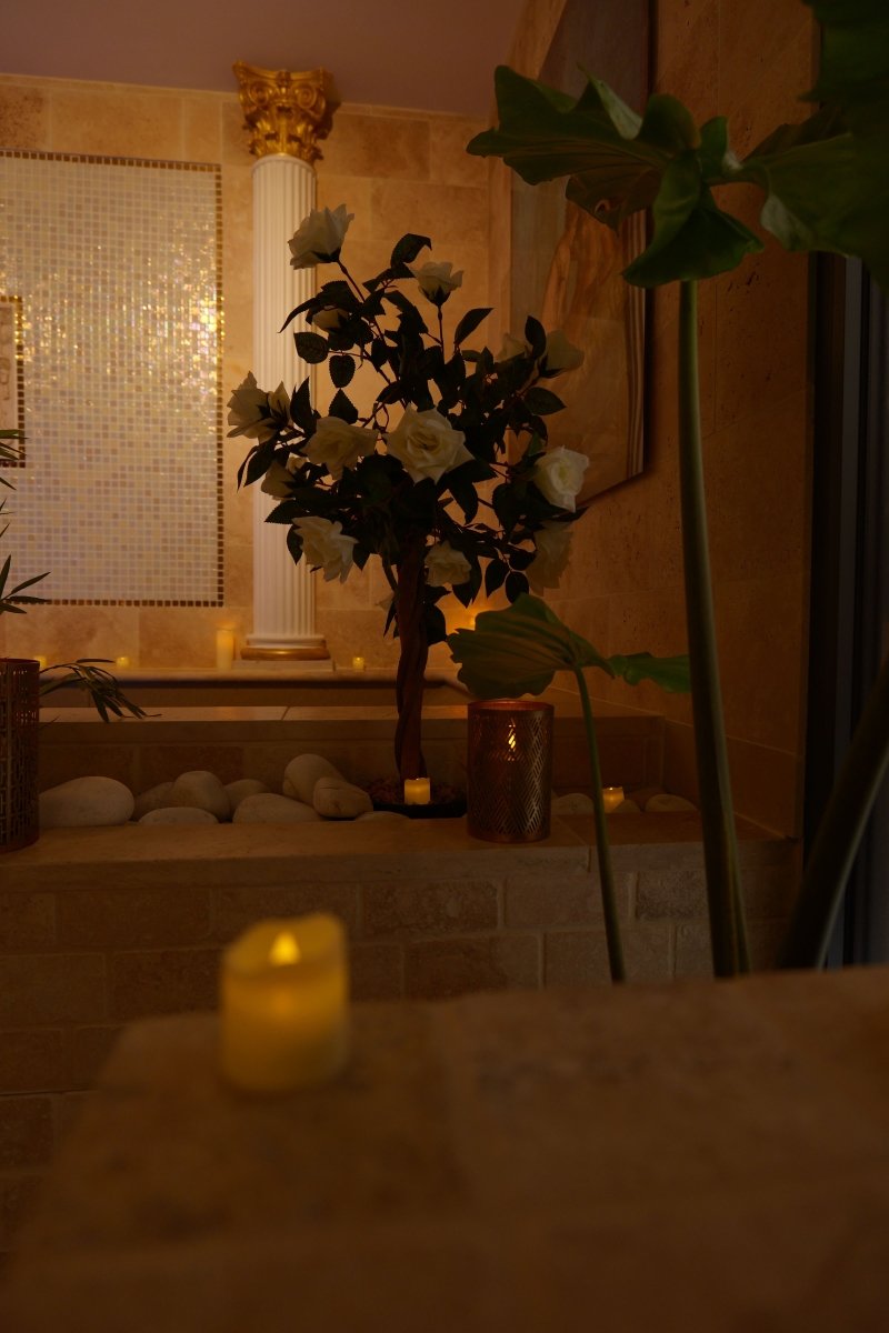SECRET HOUSE La Villa Rom'Antiqua - Love’nSpa - weekend en amoureux, love rooms avec spa ou jacuzzi privatif14 de SECRET HOUSE La Villa Rom'Antiqua