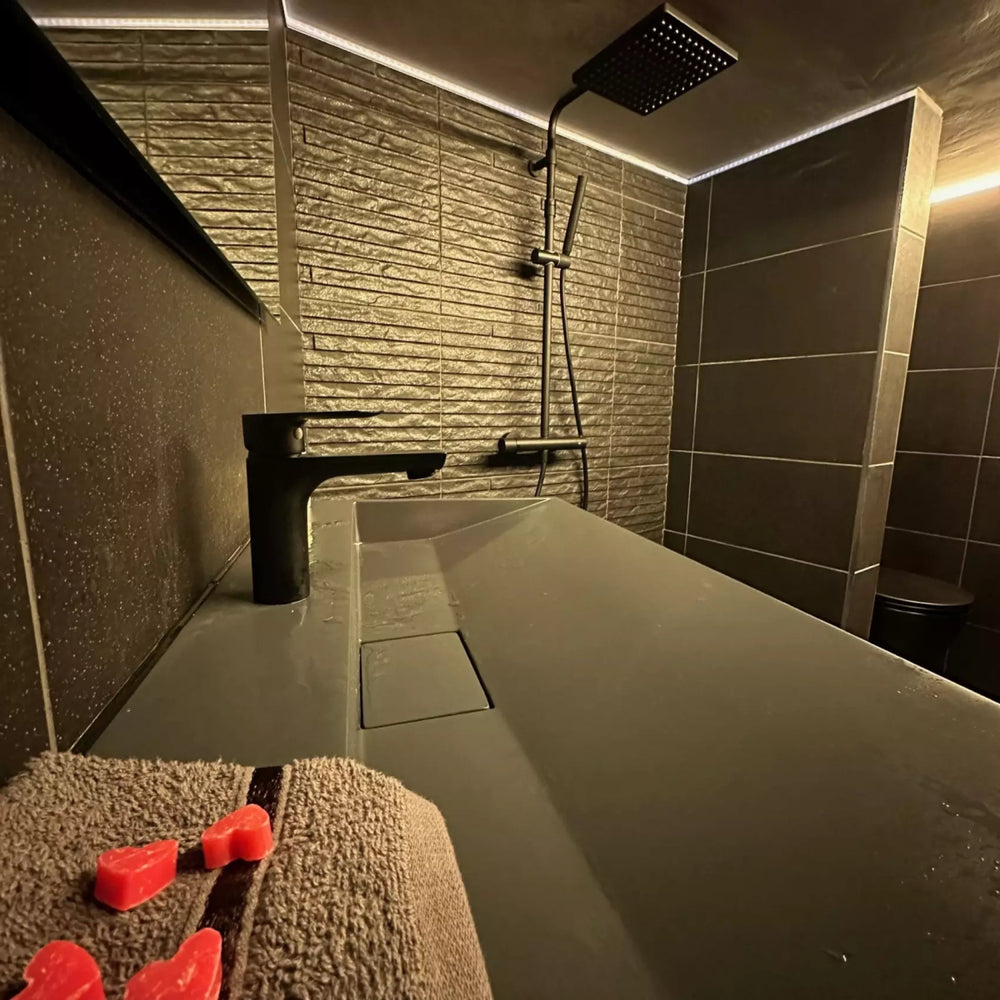 SECRET ROOM DES TRABOULES - Love’nSpa - weekend en amoureux, love rooms avec spa ou jacuzzi privatif2 de SECRET ROOM DES TRABOULES