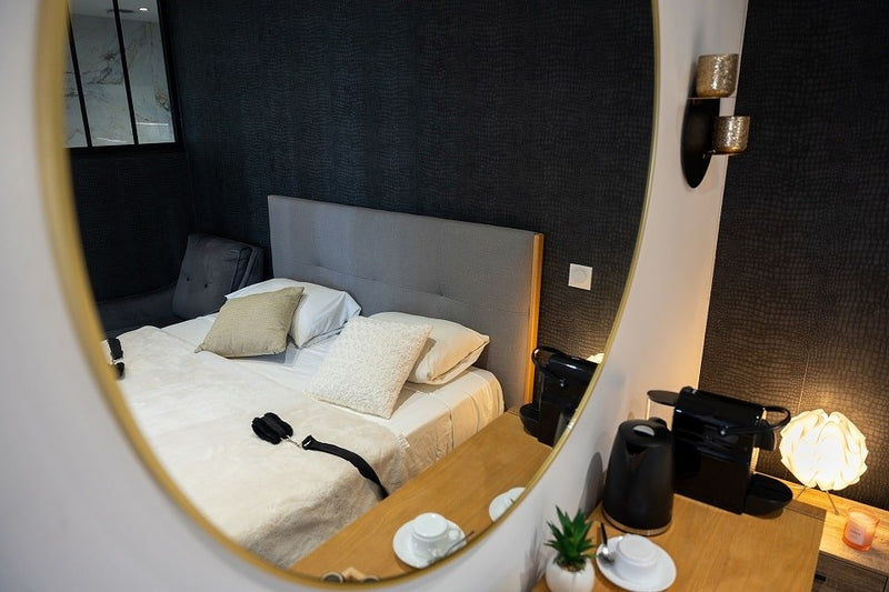 Secret Room Spa Agde - Love’nSpa - weekend en amoureux, love rooms avec spa ou jacuzzi privatif1 de Secret Room Spa Agde