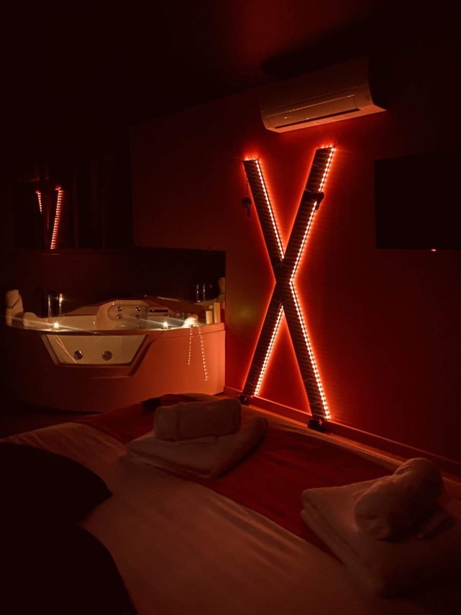 Sexy Suite - Love’nSpa - weekend en amoureux, love rooms avec spa ou jacuzzi privatifSexy Suite