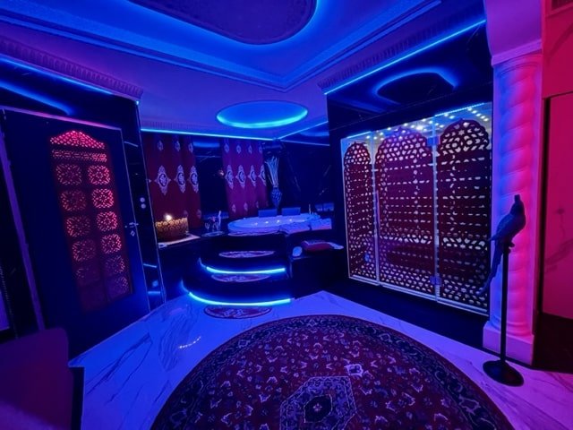 Sheherazade - Love’nSpa - weekend en amoureux, love rooms avec spa ou jacuzzi privatif5 de Sheherazade - Lyon Intramuros