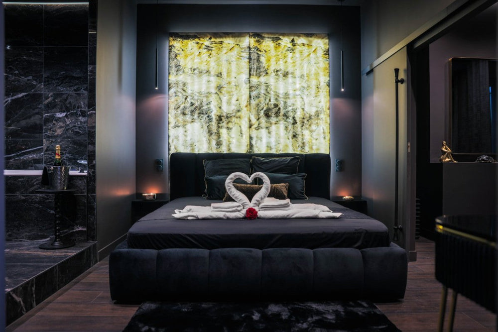 Suite 202 - Love’nSpa - weekend en amoureux, love rooms avec spa ou jacuzzi privatif16 de Suite 202