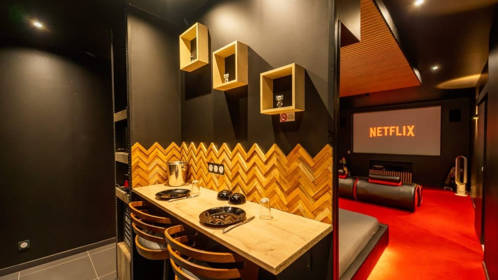 Suite 47 SPA - Ciné - Love’nSpa - weekend en amoureux, love rooms avec spa ou jacuzzi privatif5 de Suite 47 SPA - Cinema