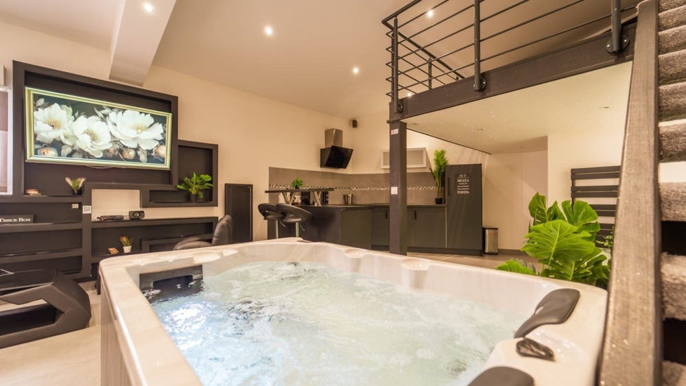 Suite 47 SPA - Mezza - Love’nSpa - weekend en amoureux, love rooms avec spa ou jacuzzi privatif1 de Suite 47 SPA - Mezza