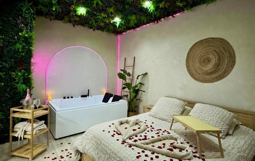 Suite Bali Love - Love’nSpa - weekend en amoureux, love rooms avec spa ou jacuzzi privatifSuite Bali Love
