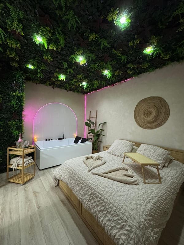 Suite Bali Love - Love’nSpa - weekend en amoureux, love rooms avec spa ou jacuzzi privatif7 de Suite Bali Love