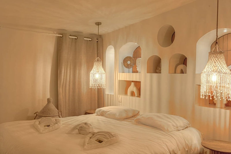 Suite Bali Prestige - Love’nSpa - weekend en amoureux, love rooms avec spa ou jacuzzi privatif3 de Suite Bali Prestige