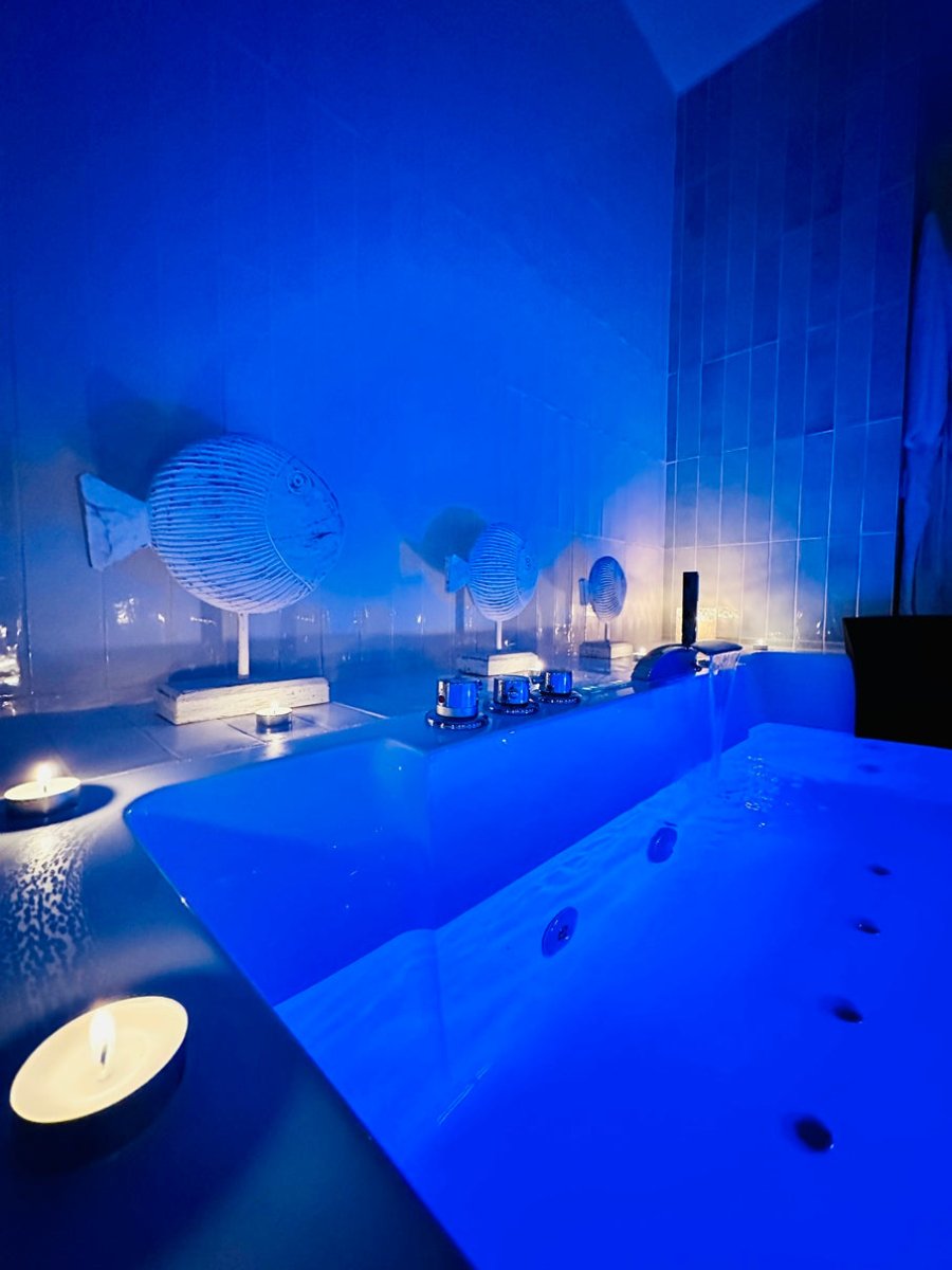 Suite Balnéo Canet - Love’nSpa - weekend en amoureux, love rooms avec spa ou jacuzzi privatif2 de Suite Balnéo Canet