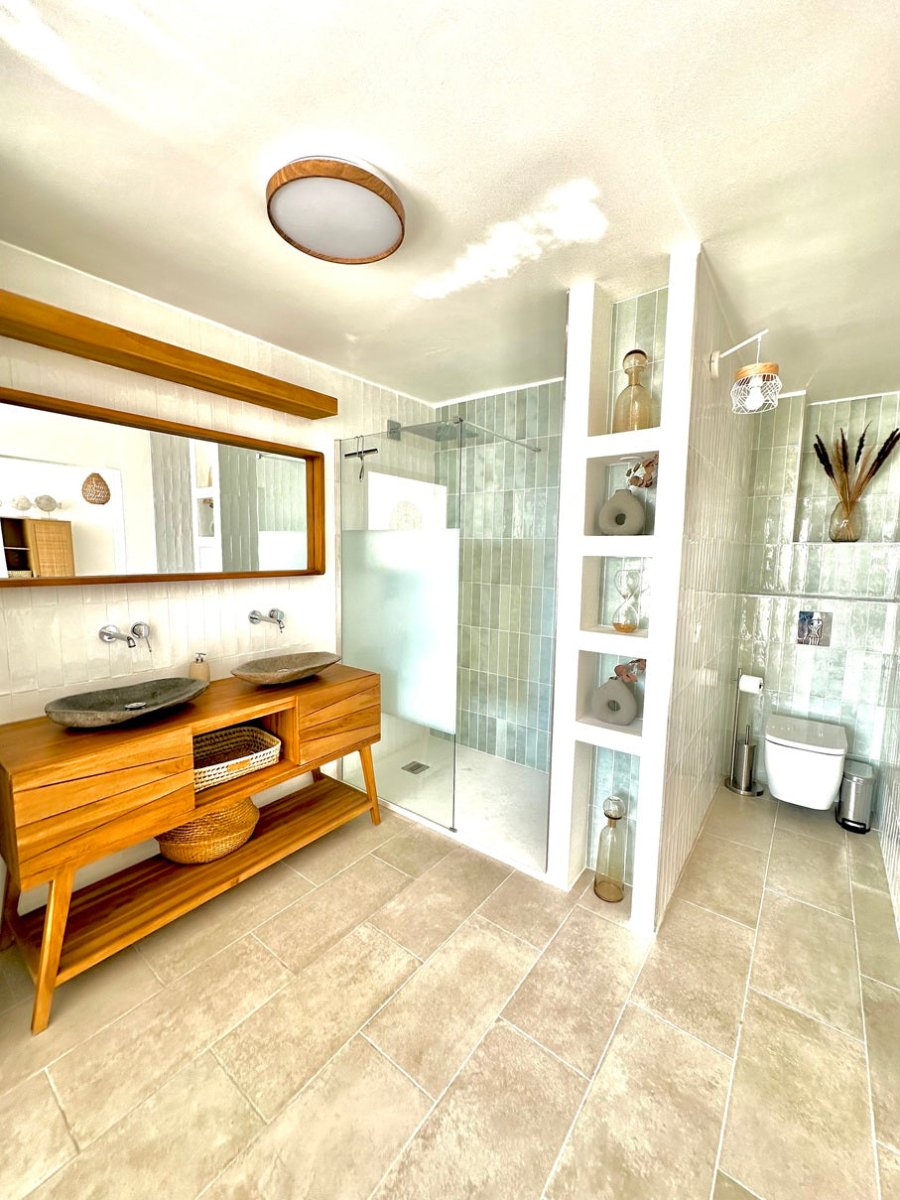 Suite Balnéo Canet - Love’nSpa - weekend en amoureux, love rooms avec spa ou jacuzzi privatif7 de Suite Balnéo Canet