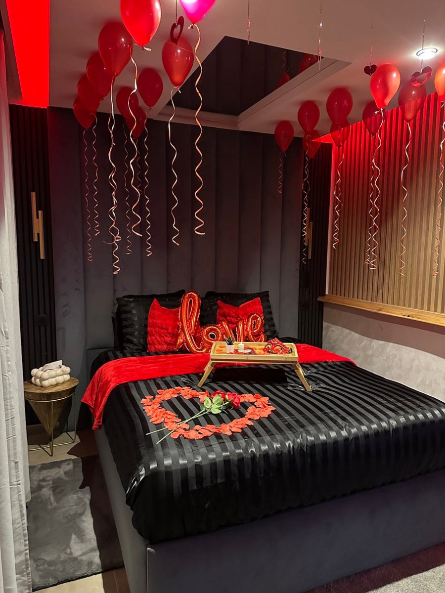 Suite Camélia - Love’nSpa - weekend en amoureux, love rooms avec spa ou jacuzzi privatif3 de Suite Camélia