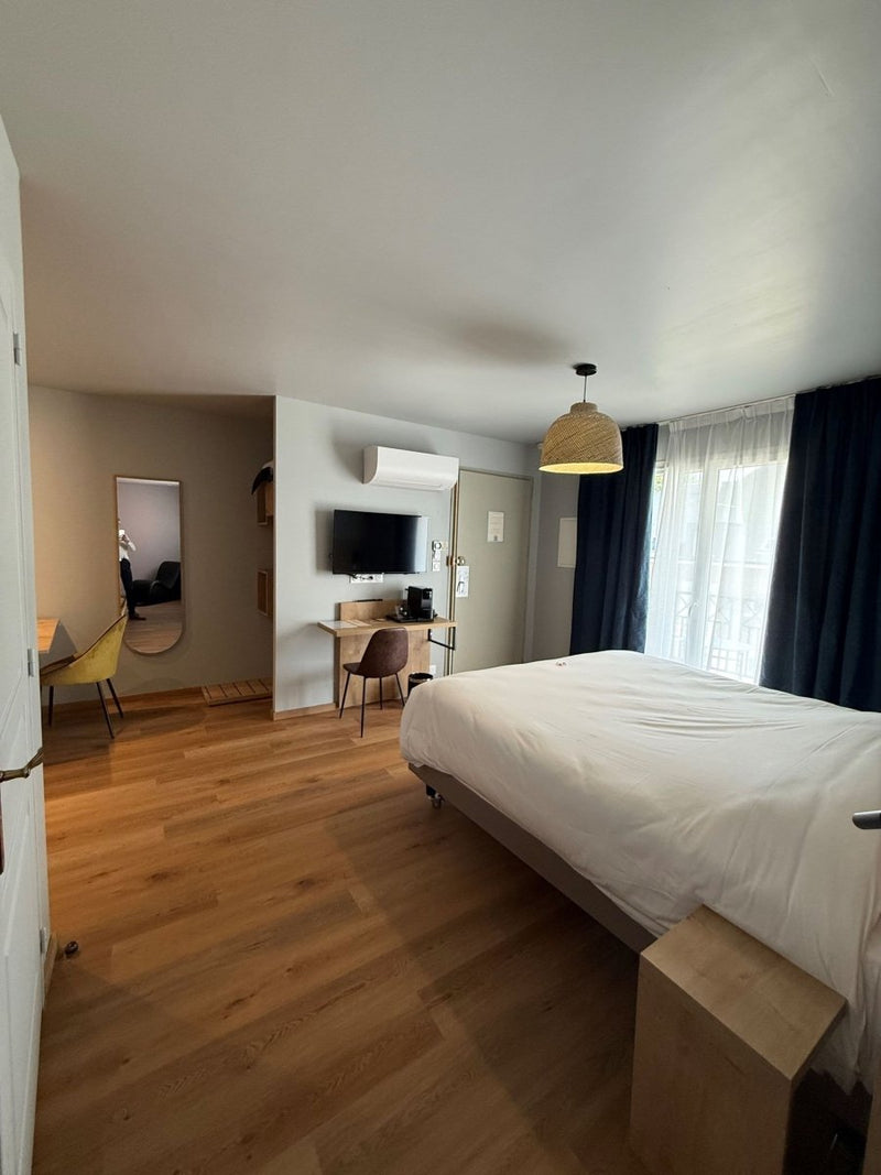 SUITE DELUXE - Honfleur - Love’nSpa - weekend en amoureux, love rooms avec spa ou jacuzzi privatif3 de SUITE DELUXE Tulip Inn - Honfleur