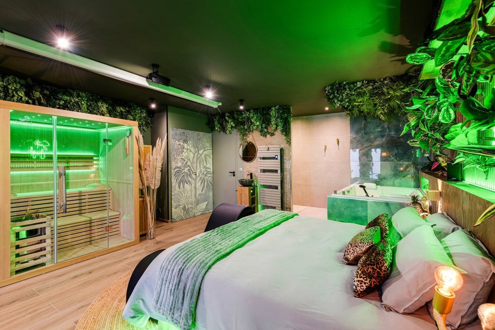 Suite Jungle - Love’nSpa - weekend en amoureux, love rooms avec spa ou jacuzzi privatif6 de Suite Jungle