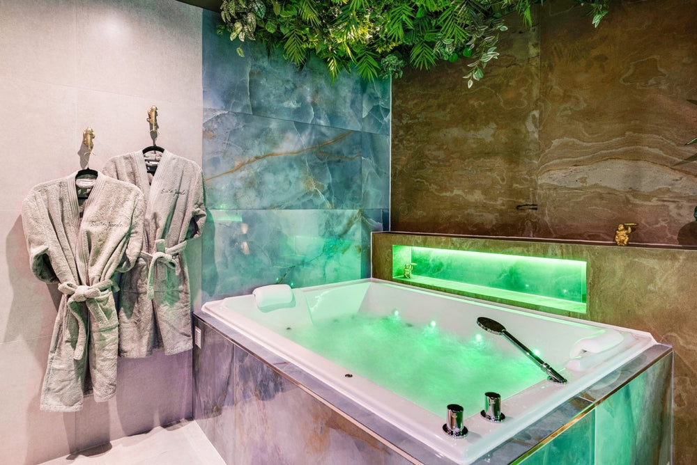 Suite Jungle - Love’nSpa - weekend en amoureux, love rooms avec spa ou jacuzzi privatif8 de Suite Jungle