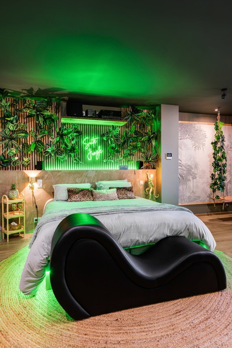 Suite Jungle - Love’nSpa - weekend en amoureux, love rooms avec spa ou jacuzzi privatif7 de Suite Jungle