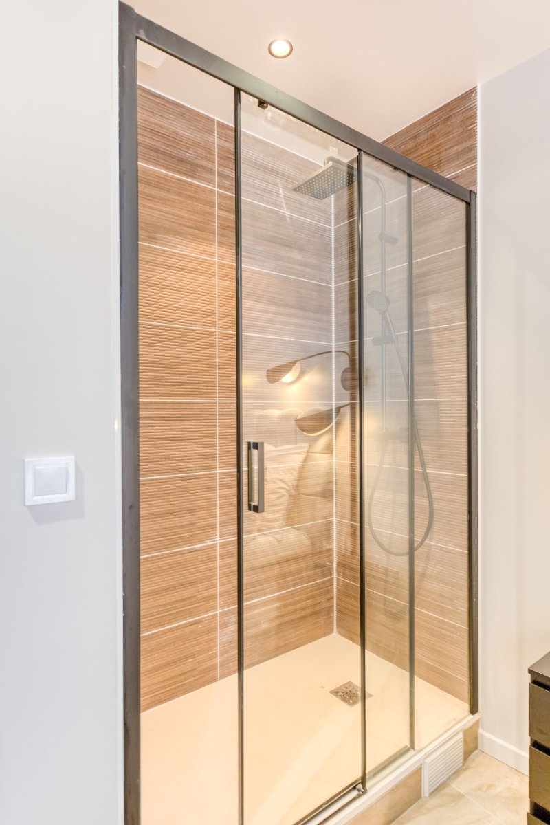 Suite Luxe New York, Spa & Cinéma - Love’nSpa - weekend en amoureux, love rooms avec spa ou jacuzzi privatif5 de Suite Luxe New York, Spa & Cinéma