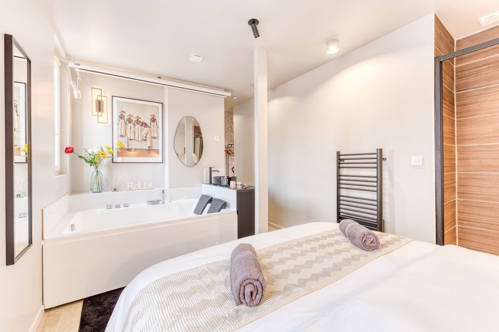 Suite Luxe New York, Spa & Cinéma - Love’nSpa - weekend en amoureux, love rooms avec spa ou jacuzzi privatif21 de Suite Luxe New York, Spa & Cinéma
