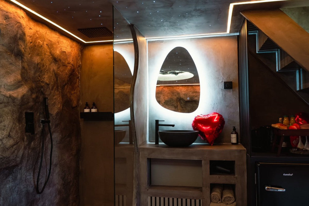 Suite Moon - Love’nSpa - weekend en amoureux, love rooms avec spa ou jacuzzi privatif6 de Suite Moon