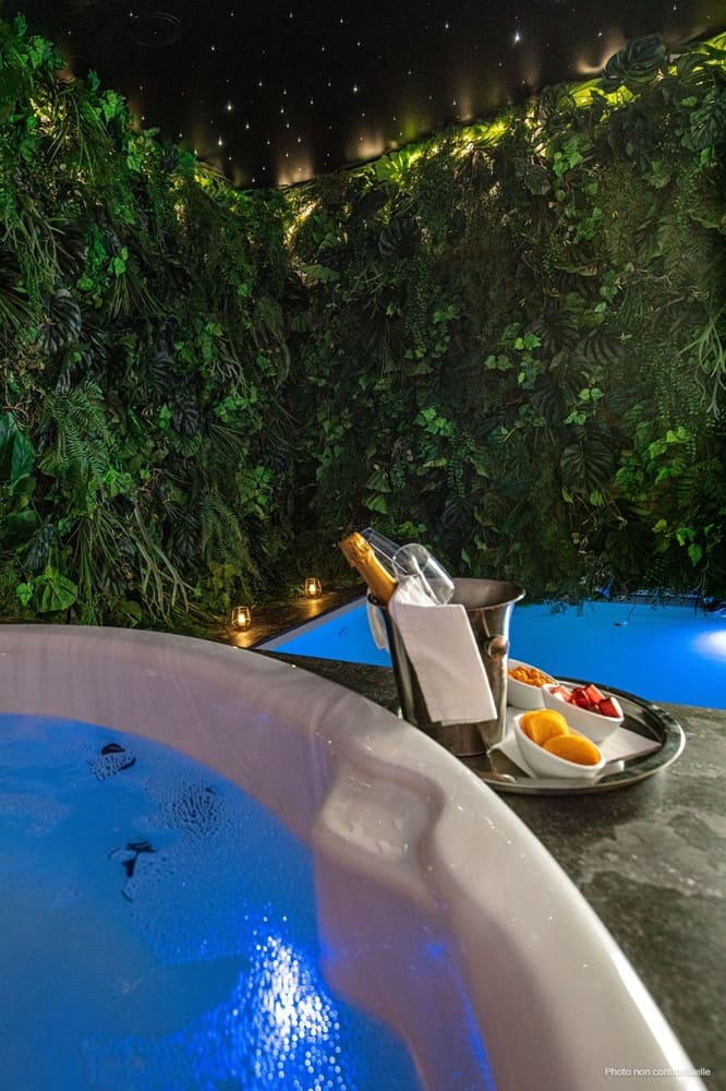 Suite Zanzibar by Le Clos des Thermes - Love’nSpa - weekend en amoureux, love rooms avec spa ou jacuzzi privatif4 de Suite Zanzibar by Le Clos des Thermes