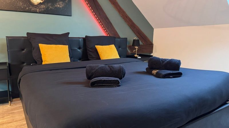 The love escape - Love’nSpa - weekend en amoureux, love rooms avec spa ou jacuzzi privatif3 de The love escape
