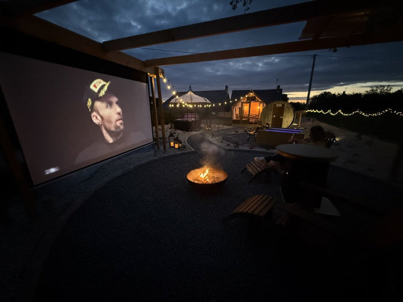 Verrière insolite avec jacuzzi & sauna | Marais du Cotentin - Love’nSpa - weekend en amoureux, love rooms avec spa ou jacuzzi privatif3 de Verrière insolite avec jacuzzi & sauna | Marais du Cotentin