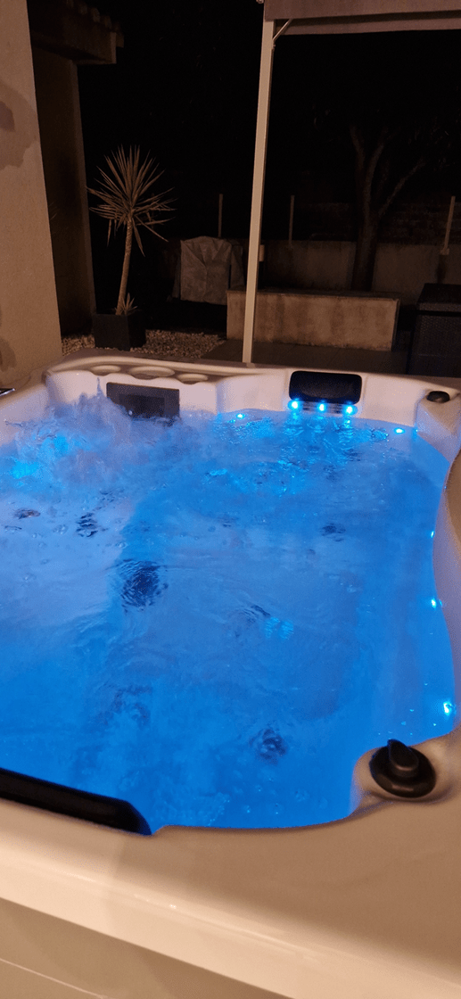 Villa de luxe MASADRIM - Love’nSpa - weekend en amoureux, love rooms avec spa ou jacuzzi privatif6 de Villa de luxe MASADRIM