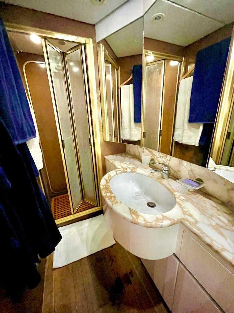 Yacht Spa - Love’nSpa - weekend en amoureux, love rooms avec spa ou jacuzzi privatif8 de Yacht Spa