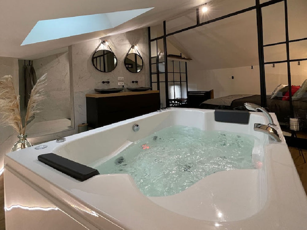 Entre nous - Le Maréchal - Love’nSpa - weekend en amoureux, love rooms avec spa ou jacuzzi privatif1 de Entre nous - Le Maréchal