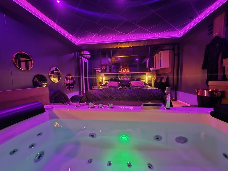 Aérogites Chambley - Love’nSpa - weekend en amoureux, love rooms avec spa ou jacuzzi privatif1 de Aérogites Chambley