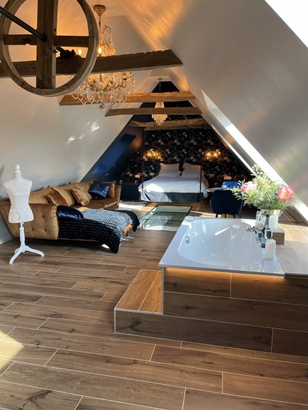 Amour amour - Loveroom - Love’nSpa - weekend en amoureux, love rooms avec spa ou jacuzzi privatif11 de Amour amour - Loveroom