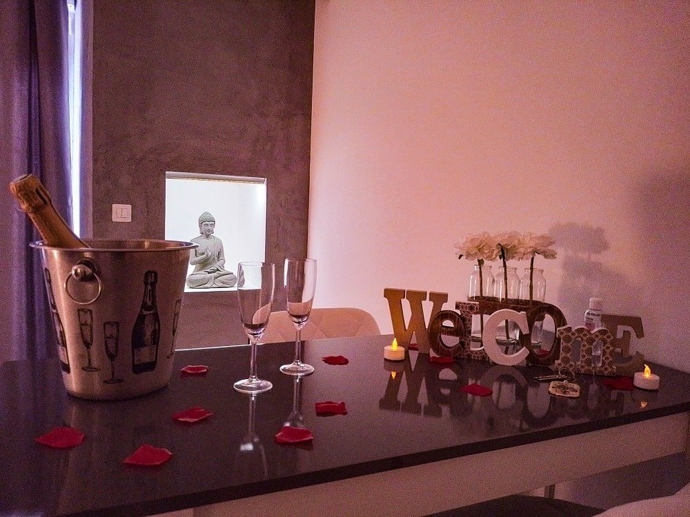 Appart Spa Gray - Love’nSpa - weekend en amoureux, love rooms avec spa ou jacuzzi privatif6 de Appart Spa Gray
