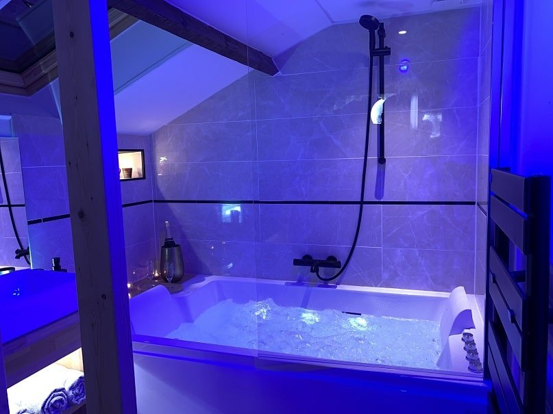 Bulles et belle étoile - Love’nSpa - weekend en amoureux, love rooms avec spa ou jacuzzi privatif1 de Bulles et belle étoile