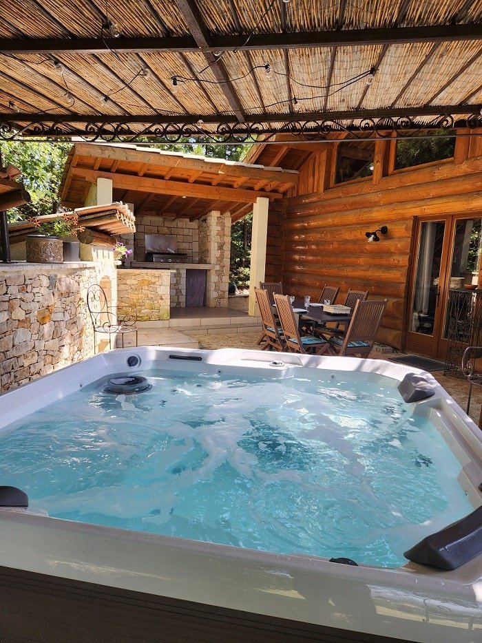 Cabane de Rêve - Love’nSpa - weekend en amoureux, love rooms avec spa ou jacuzzi privatif7 de Cabane de Rêve