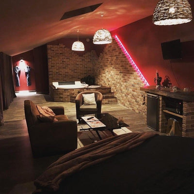 Chambre Innamorato - Love’nSpa - weekend en amoureux, love rooms avec spa ou jacuzzi privatif