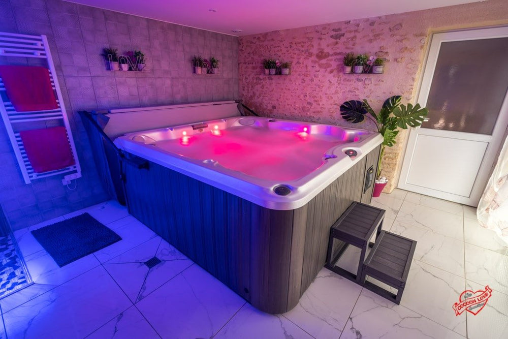 COCOON LOVE - Love’nSpa - weekend en amoureux, love rooms avec spa ou jacuzzi privatif1 de COCOON LOVE