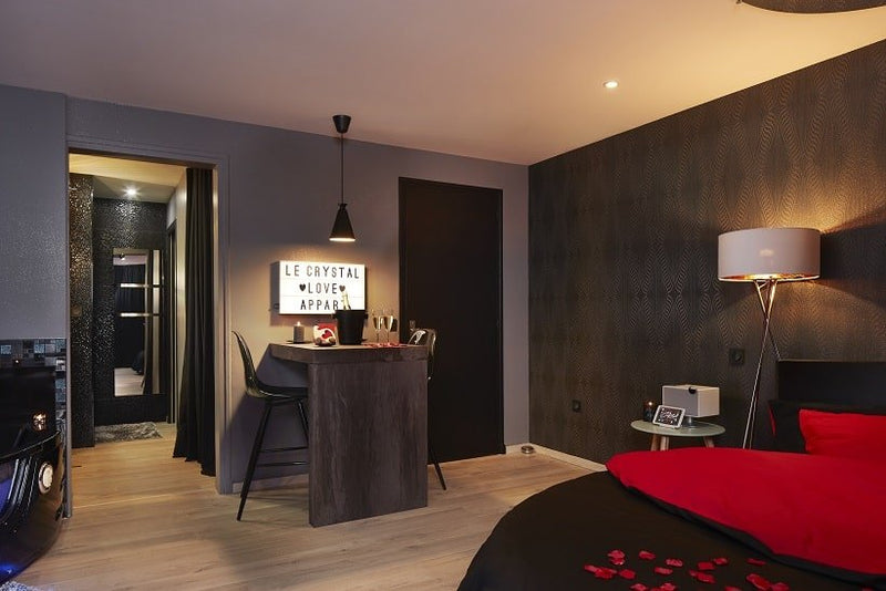 Crystal Love Appart - Love’nSpa - weekend en amoureux, love rooms avec spa ou jacuzzi privatif3 de Crystal Love Appart