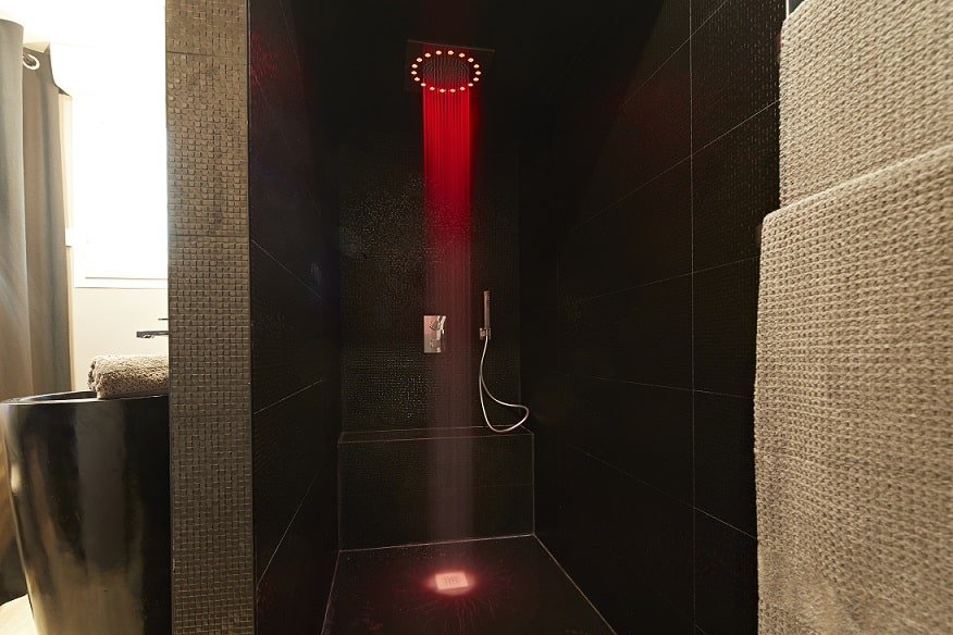 Crystal Love Appart - Love’nSpa - weekend en amoureux, love rooms avec spa ou jacuzzi privatif7 de Crystal Love Appart
