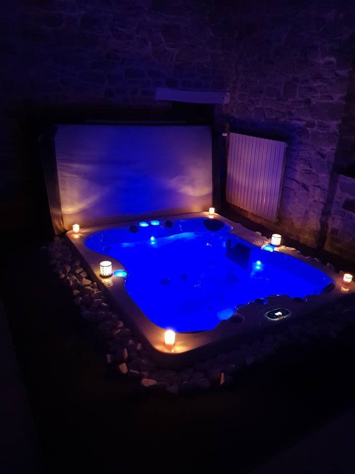 Des Anges et des Bulles - Love’nSpa - weekend en amoureux, love rooms avec spa ou jacuzzi privatif7 de Des Anges et des Bulles