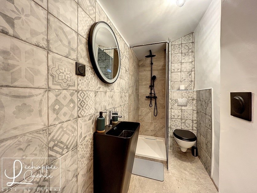 Echappée Cachée - Love’nSpa - weekend en amoureux, love rooms avec spa ou jacuzzi privatif7 de Echappée Cachée