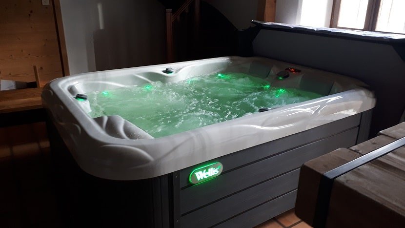 Gite à la ferme - Spa privé - Love’nSpa - weekend en amoureux, love rooms avec spa ou jacuzzi privatif4 de Gite à la ferme - Spa privé