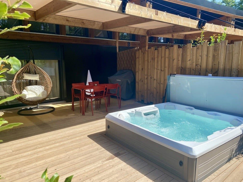Gîte écolodge avec jacuzzi - Love’nSpa - weekend en amoureux, love rooms avec spa ou jacuzzi privatif1 de Gîte écolodge avec jacuzzi