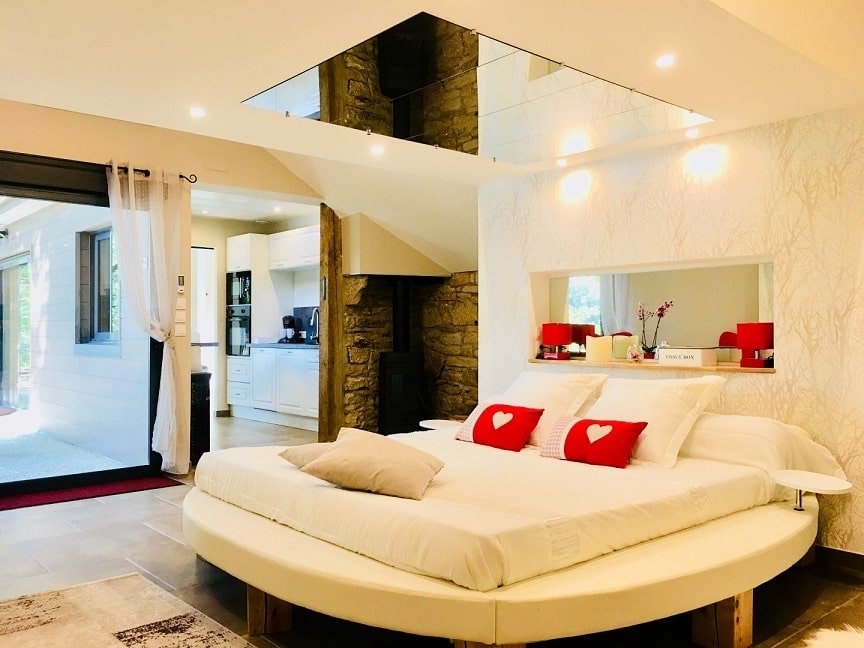 Gîte Le Cocon - Love’nSpa - weekend en amoureux, love rooms avec spa ou jacuzzi privatif4 de Gîte Le Cocon